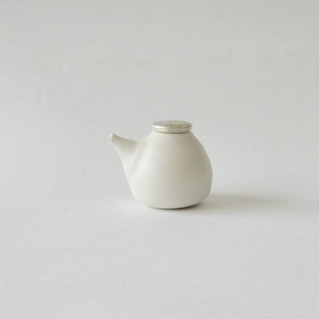 馬場勝文 白磁マットすず蓋醤油差し B – S-STORE