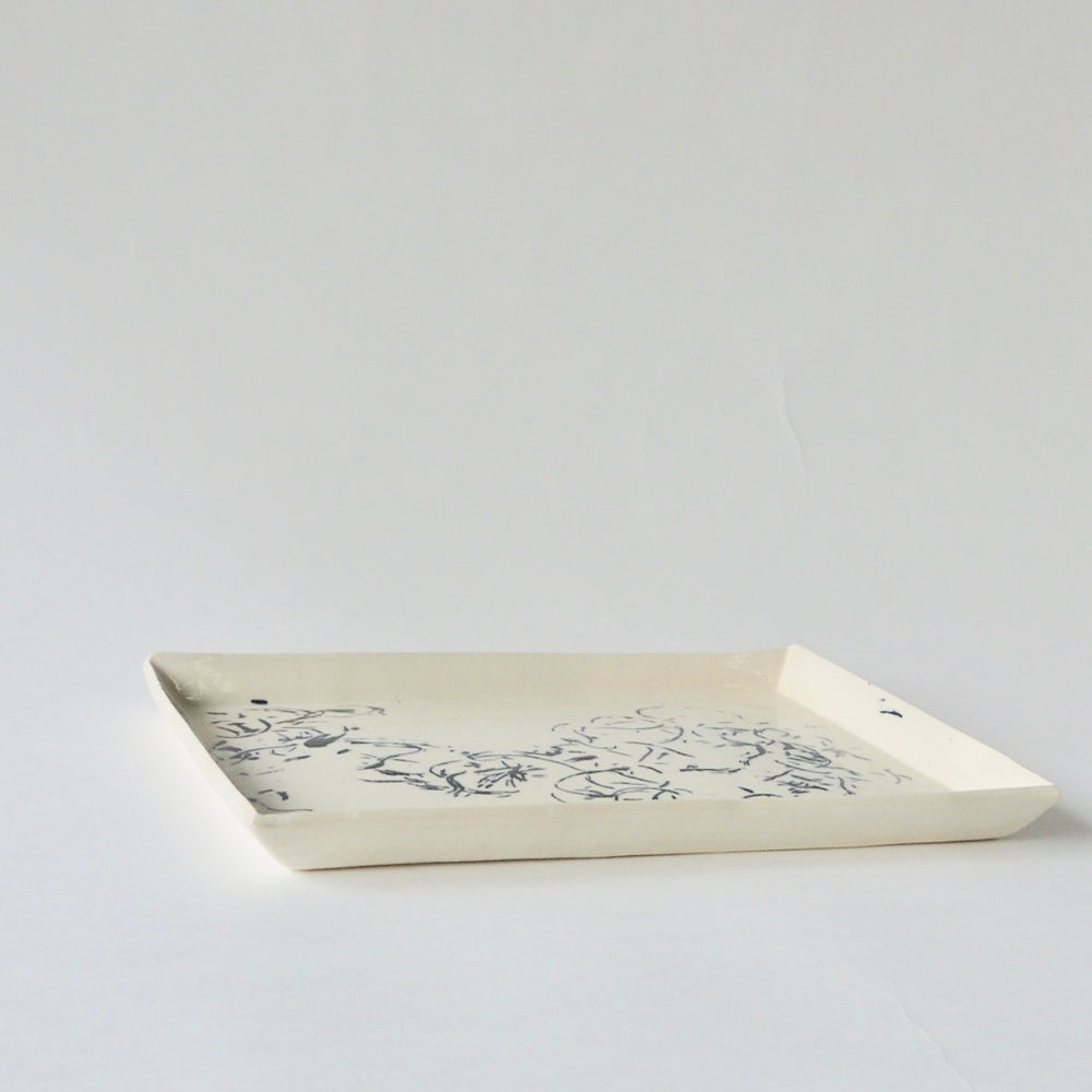 中里花子　長方皿/糸模様