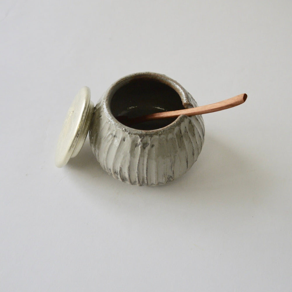 馬場勝文　刷毛目すず蓋シュガーポット（丸）