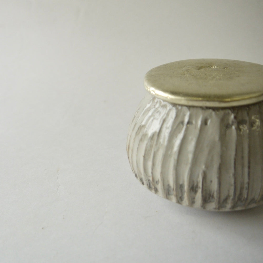 馬場勝文　刷毛目すず蓋シュガーポット（丸）