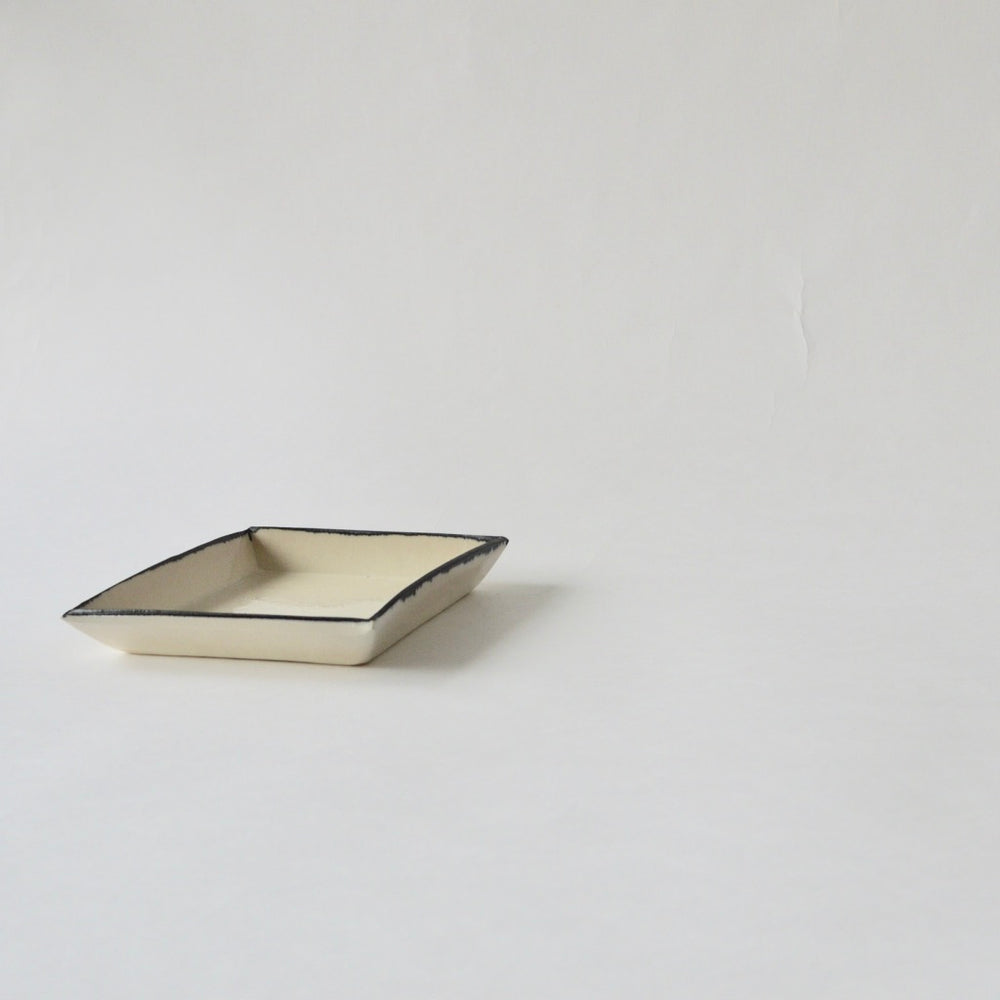 中里花子　四角皿/S/ブルー皮鯨