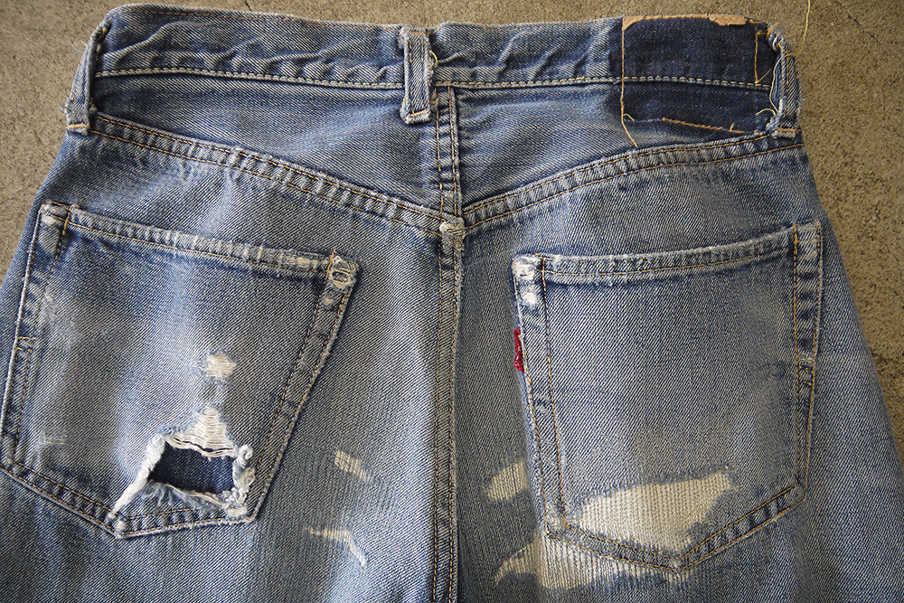 
            
                Load image into Gallery viewer, 60’s LEVI’S 501XX 後期　W 28
            
        