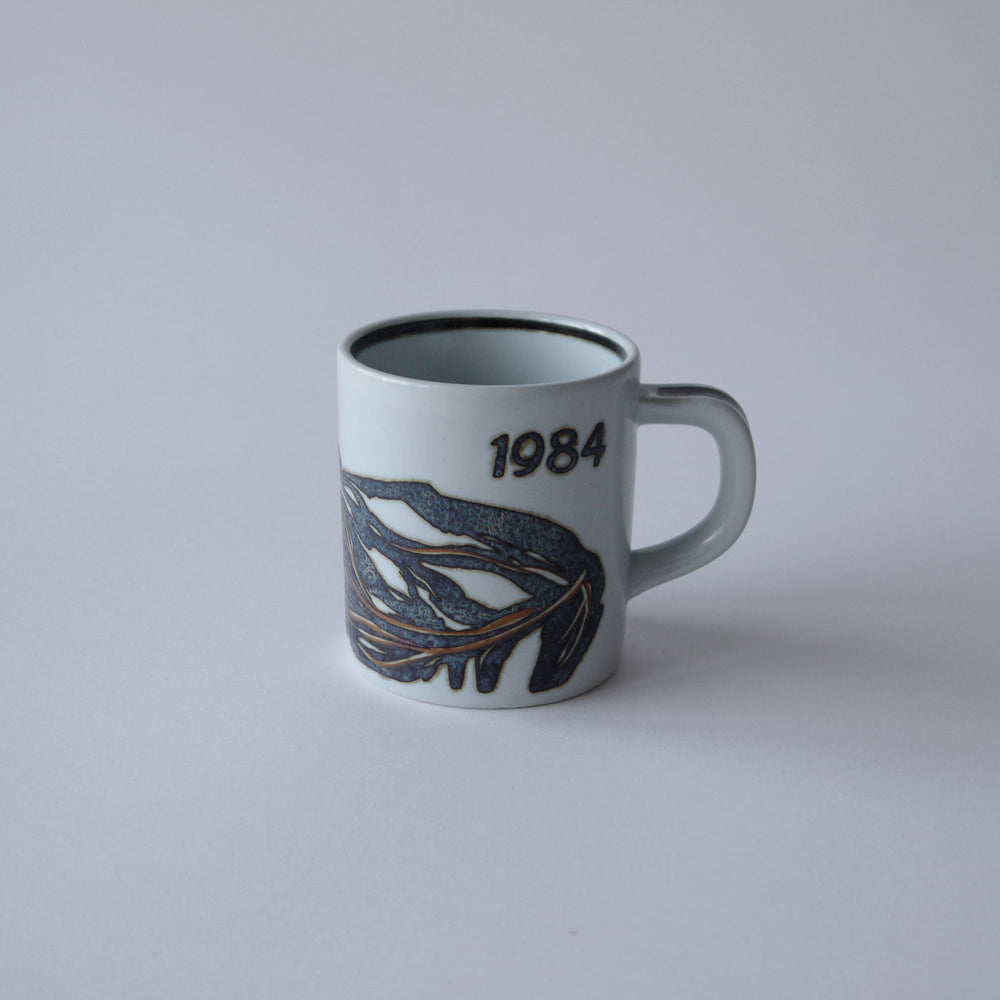 
            
                Load image into Gallery viewer, ROYAL COPENHAGEN VINTAGE マグカップ　1984
            
        