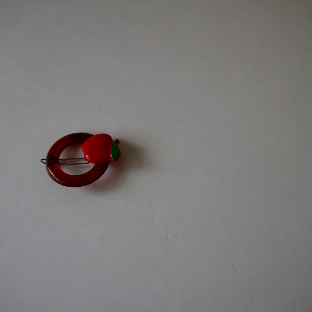 vintage Apple hoop circle hair clip 1980s barrette/red