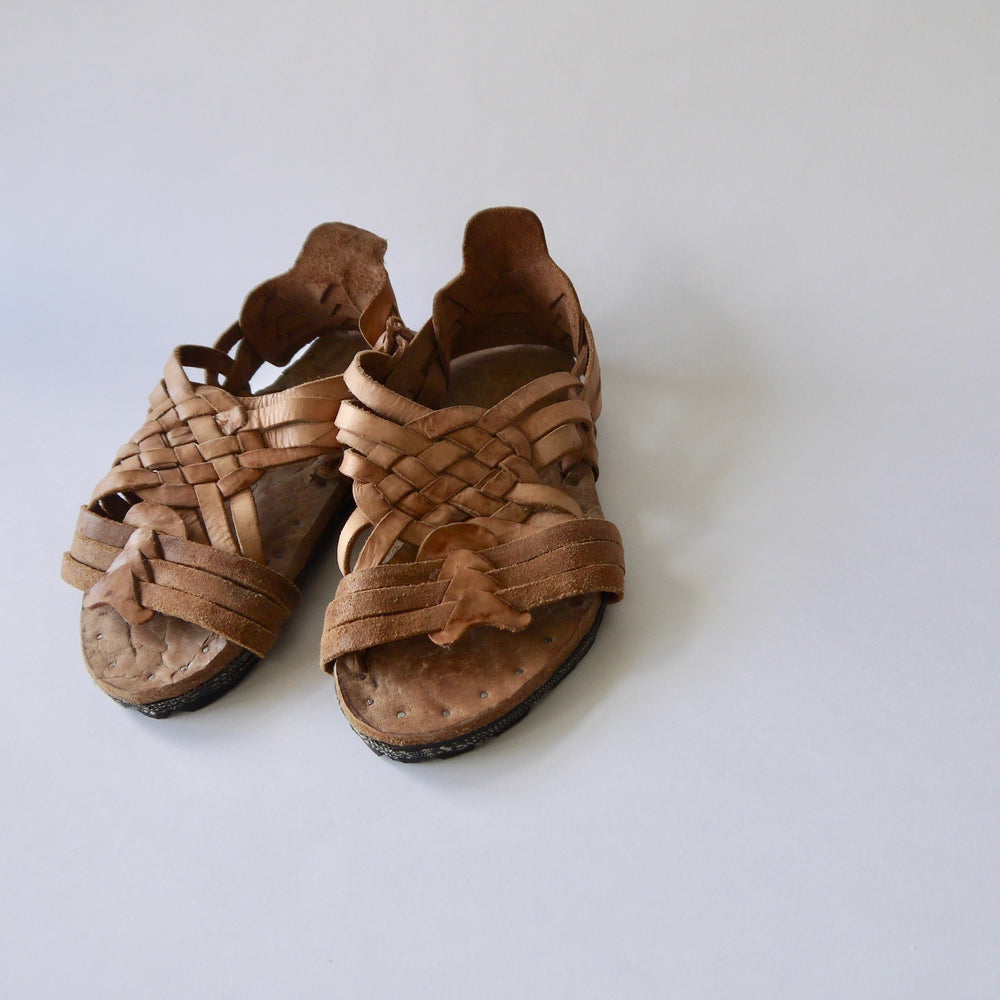 
            
                Load image into Gallery viewer, Vintage Mexican Sandals (LARGE)
            
        