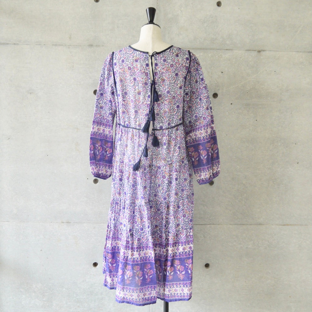 
            
                Load image into Gallery viewer, INDIA COTTON HAND PRINT KAFTAN DRESS ( pink and purple small flower)
            
        